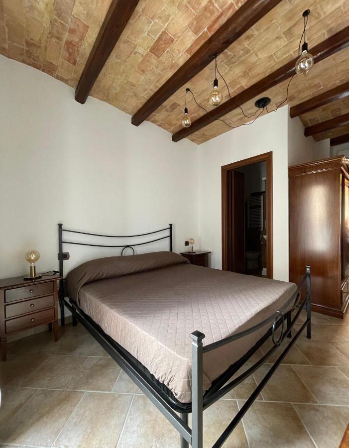 La Vie En Rose Bed & Breakfast Fondi Exterior foto