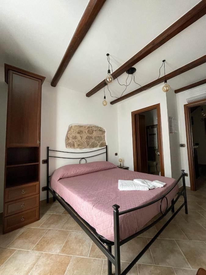 La Vie En Rose Bed & Breakfast Fondi Exterior foto
