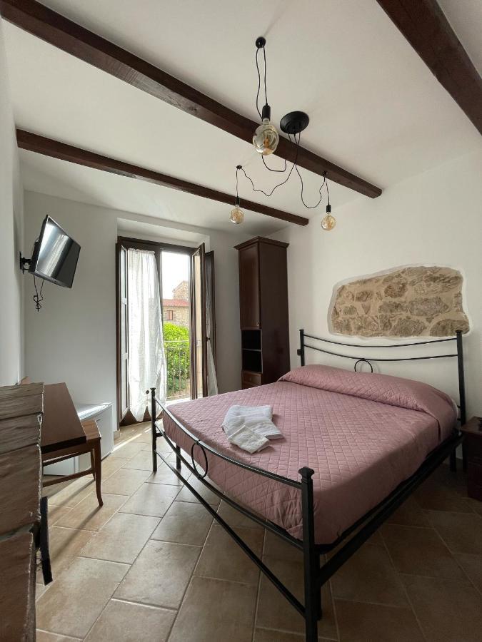 La Vie En Rose Bed & Breakfast Fondi Exterior foto