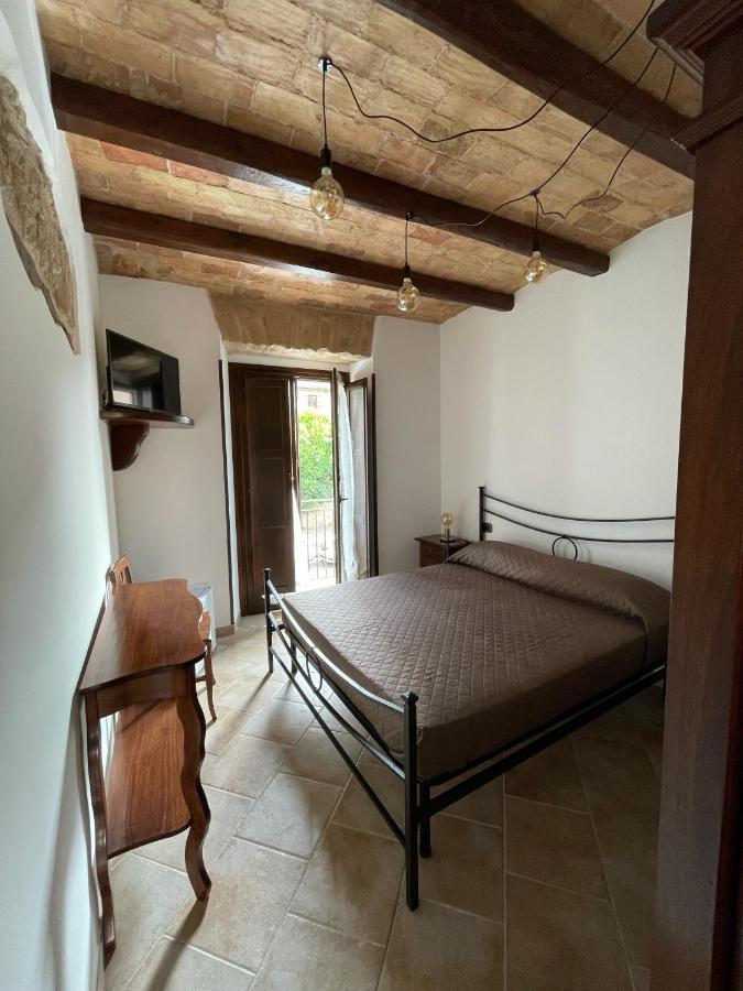La Vie En Rose Bed & Breakfast Fondi Exterior foto